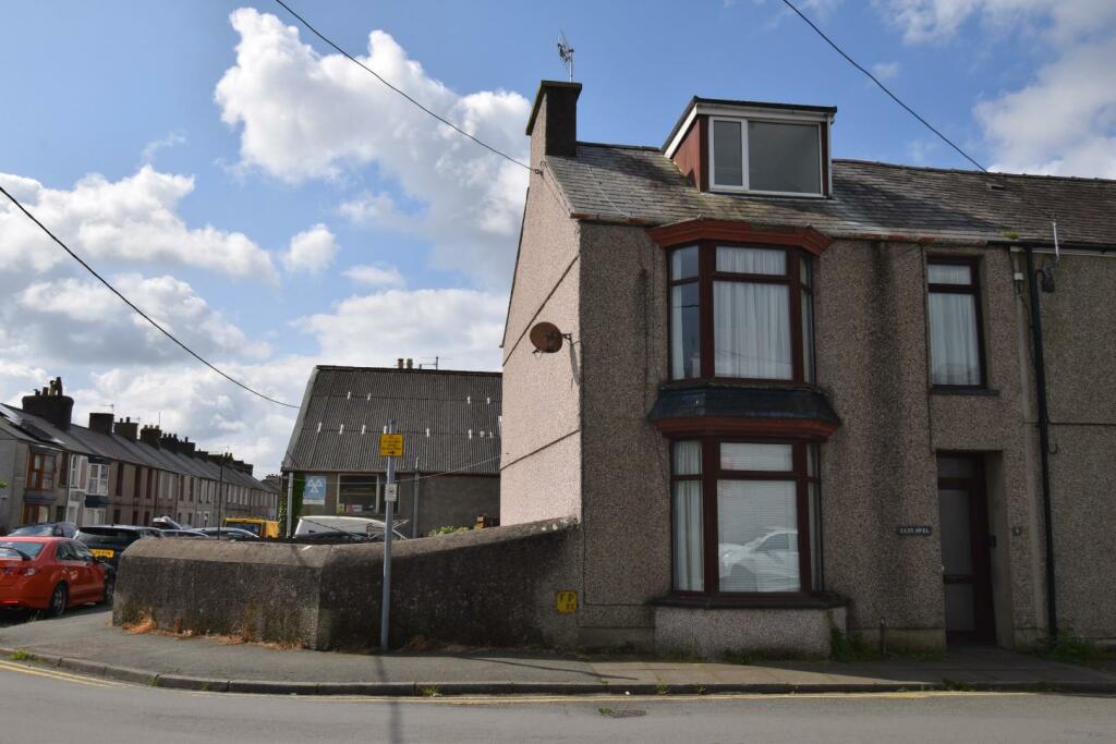 Main image of property: Cambrian Terrace, Porthmadog