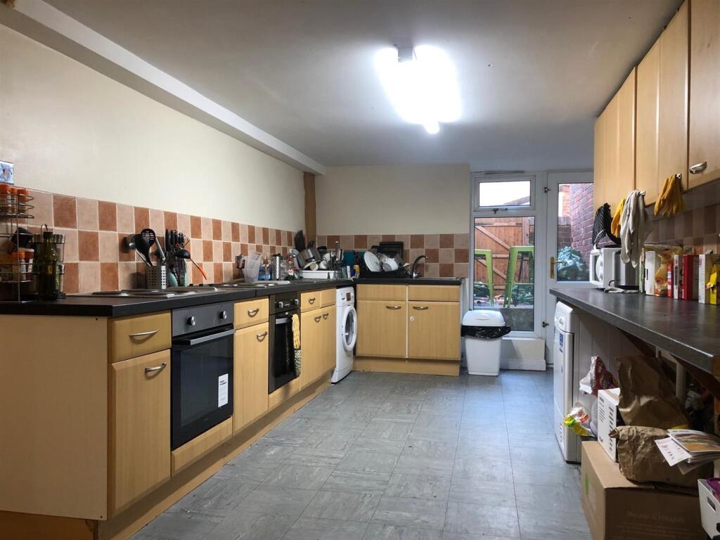 House in Leeds - View 3