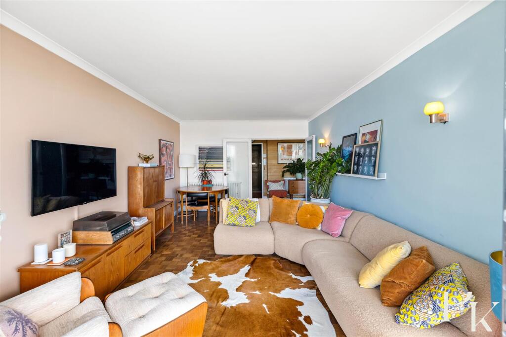 Apartment in Brighton - View 4