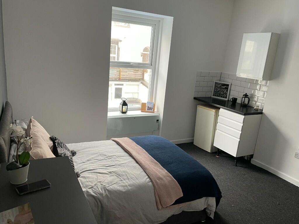 Main image of property: Hele Road, Torquay, Devon, TQ2