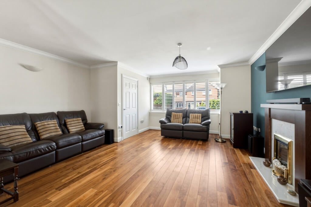 House in Bishop's Stortford, Hockerill - View 4