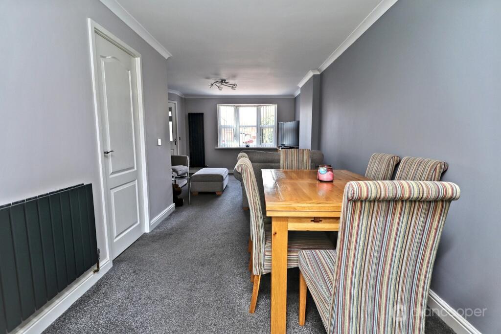 House in Nuneaton and Bedworth, Collycroft - More