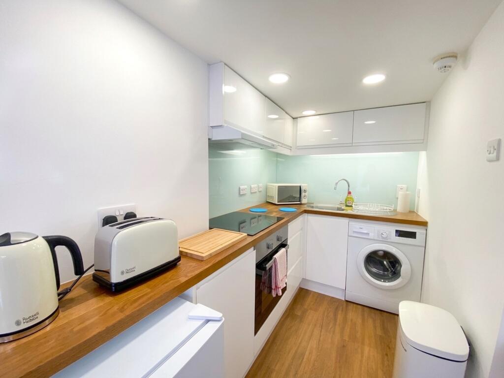 Apartment in Brighton, Brunswick - View 3