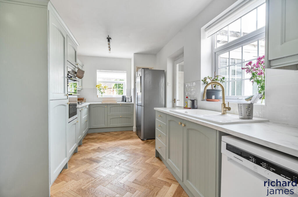 Draycott Road, Chiseldon, Swindon, SN4 photo 3