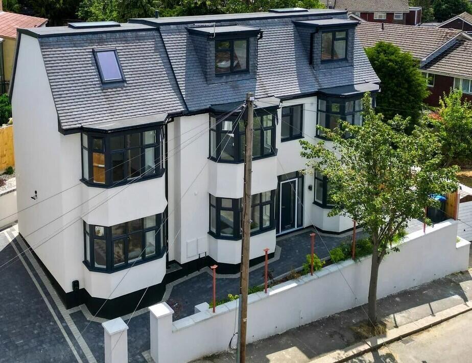 Main image of property: SE19 3DG