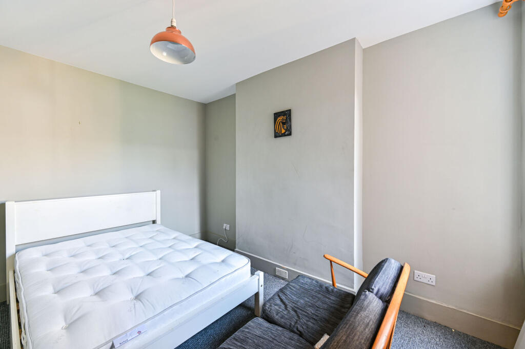 Apartment in London - More