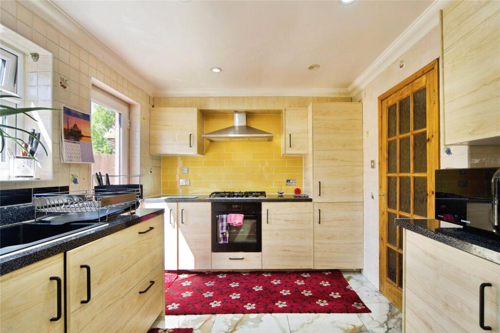 House in London - View 5