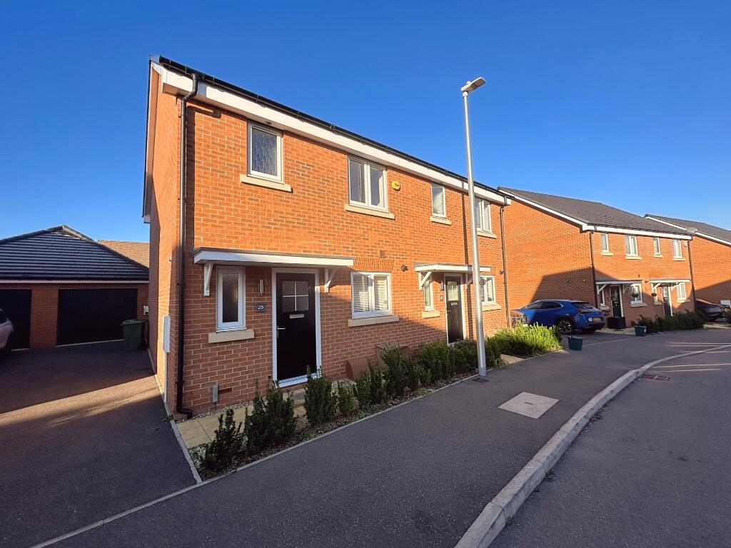 Main image of property: Honey Bee Street, Reading, Berkshire, RG31