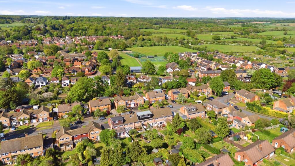Additional image 12 of Garrard Way, Wheathampstead, St. Albans, Hertfordshire, AL4