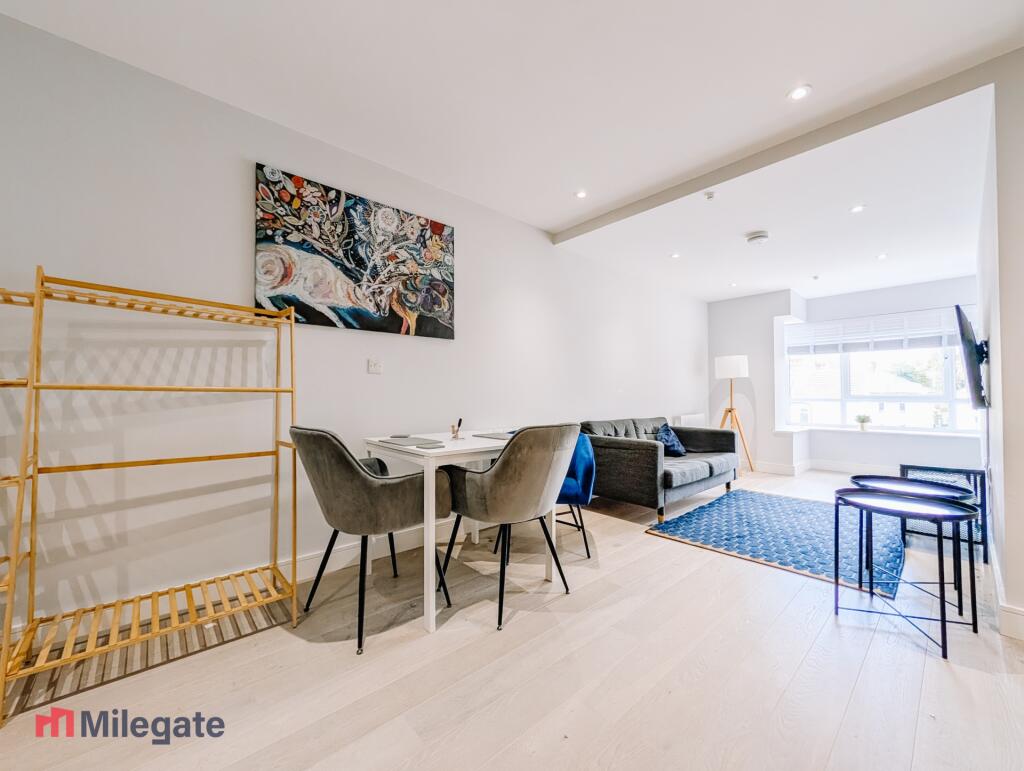 Main image of property: New Road, Brentwood, CM14