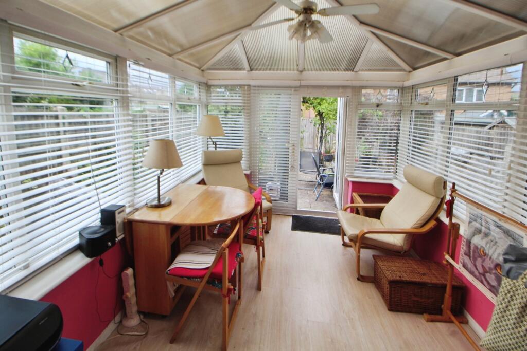 Langley Court, Hadfield, Glossop, Derbyshire, SK13 photo 4