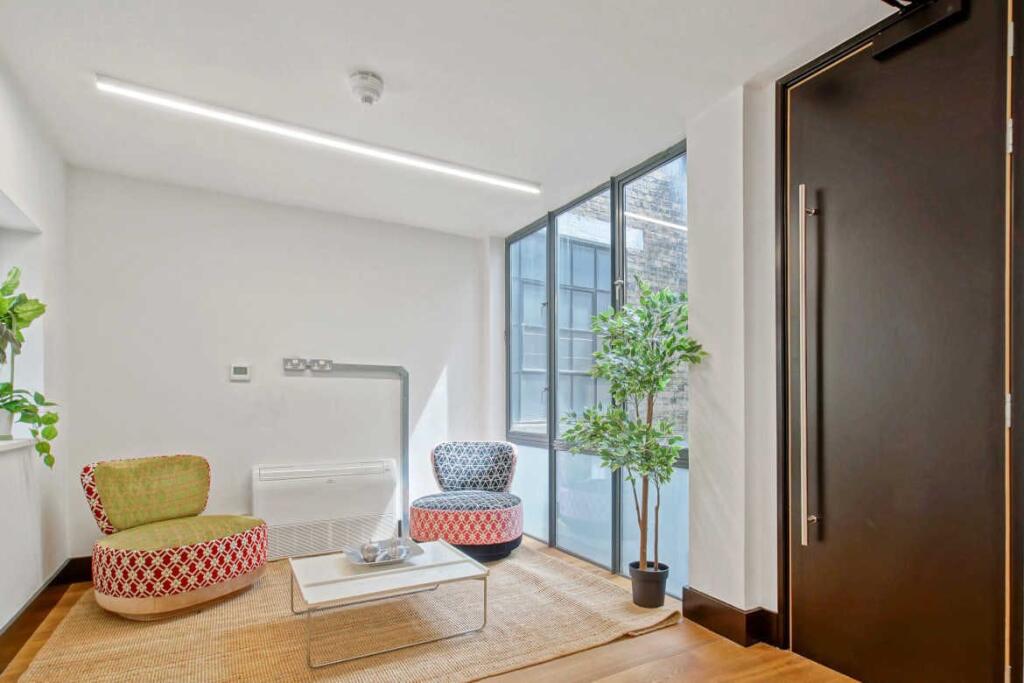 3 Sutton Lane