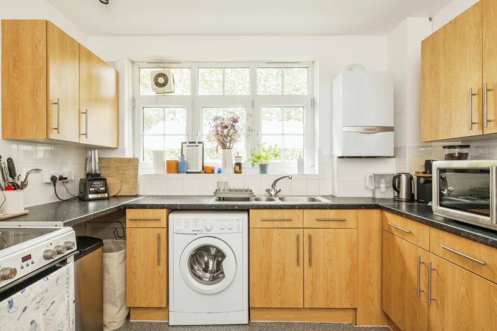 Apartment in London, East Dulwich Estate, East Dulwich - View 3