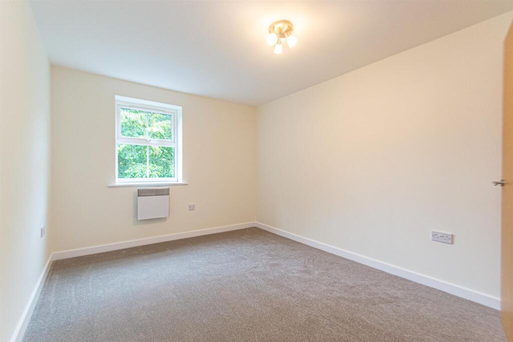 Apartment in Warrington - View 3
