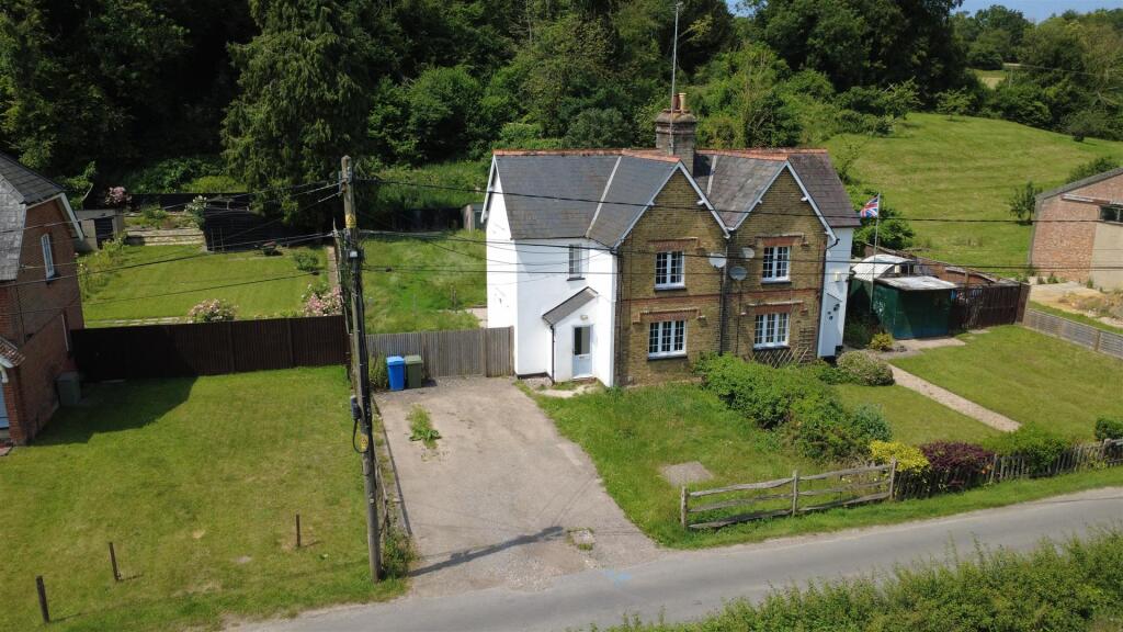 Main image of property: Throwley, Faversham