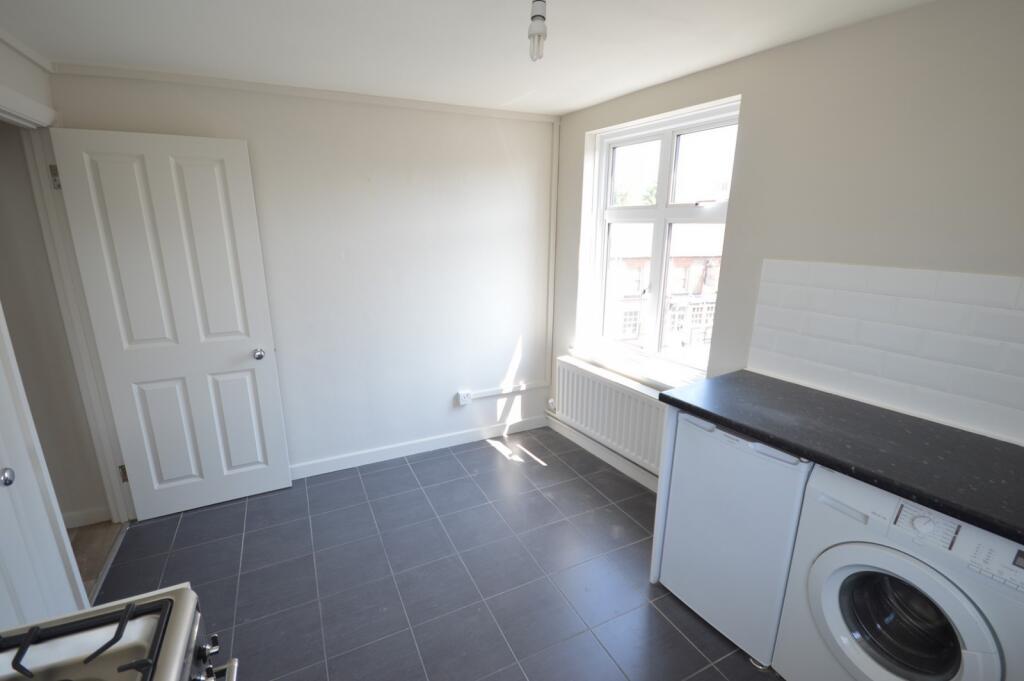 Apartment in Chichester - View 3
