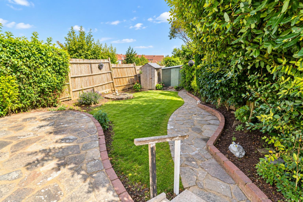 House in Tonbridge - View 2