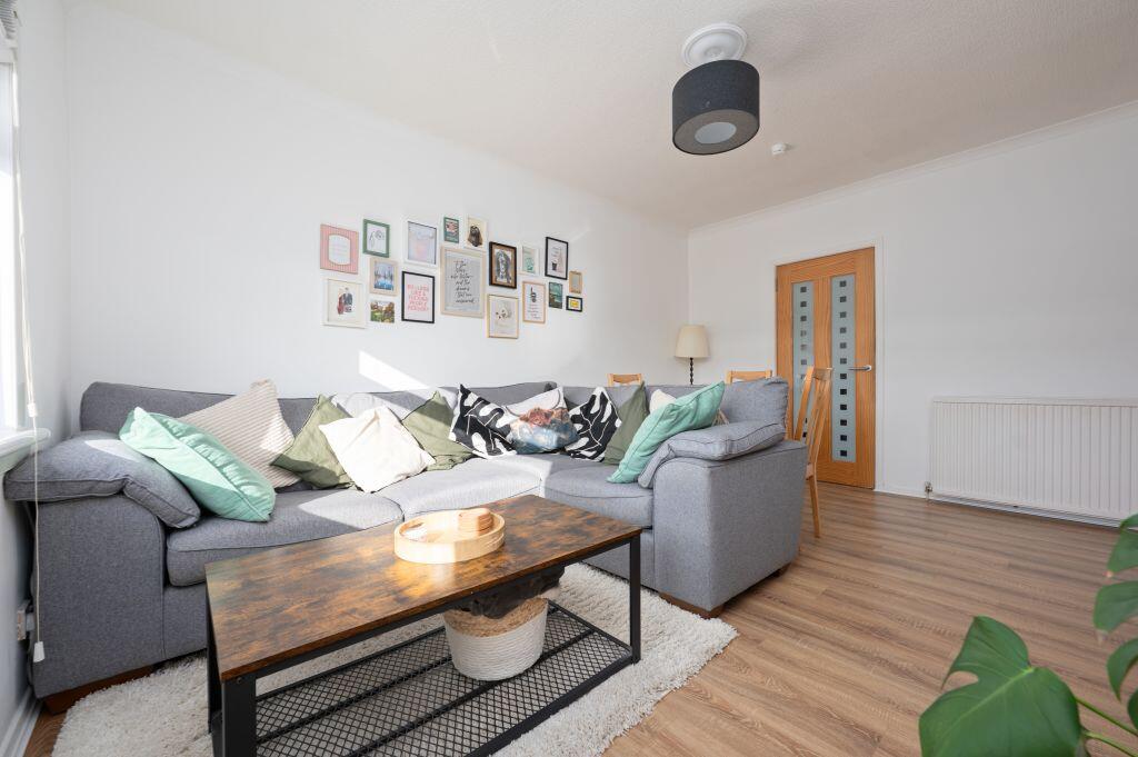 6 Louise Street, Dunfermline, KY11 4AU photo 3