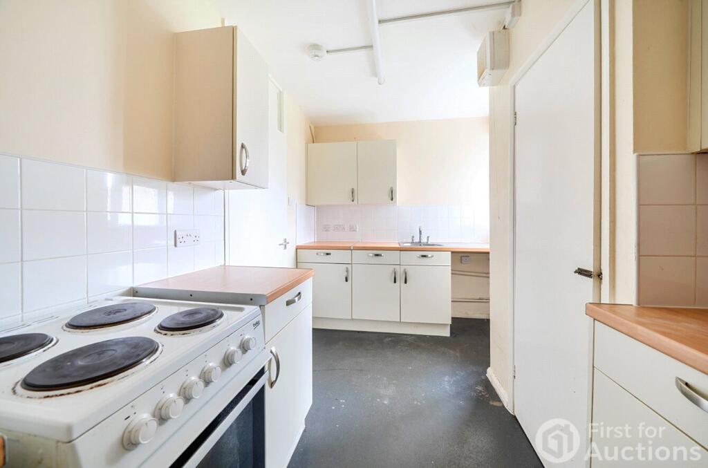 Apartment in Stevenage - View 5