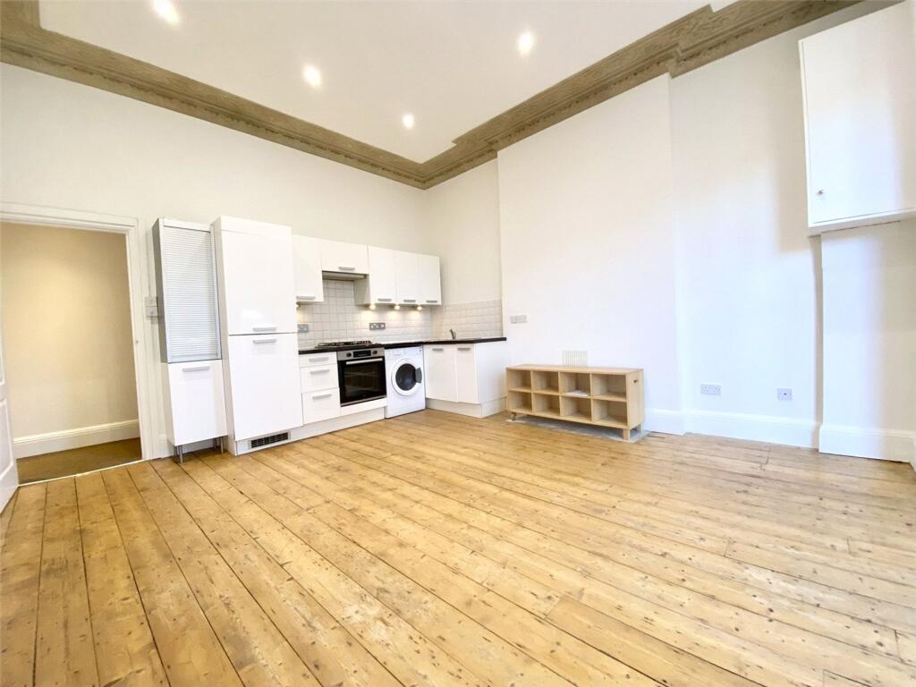 Apartment in Bristol - More