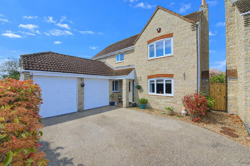 Main image of property: Popham Close, East Brent, Highbridge, TA9