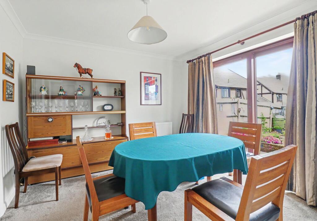 House in Eastleigh, Hedge End - View 5