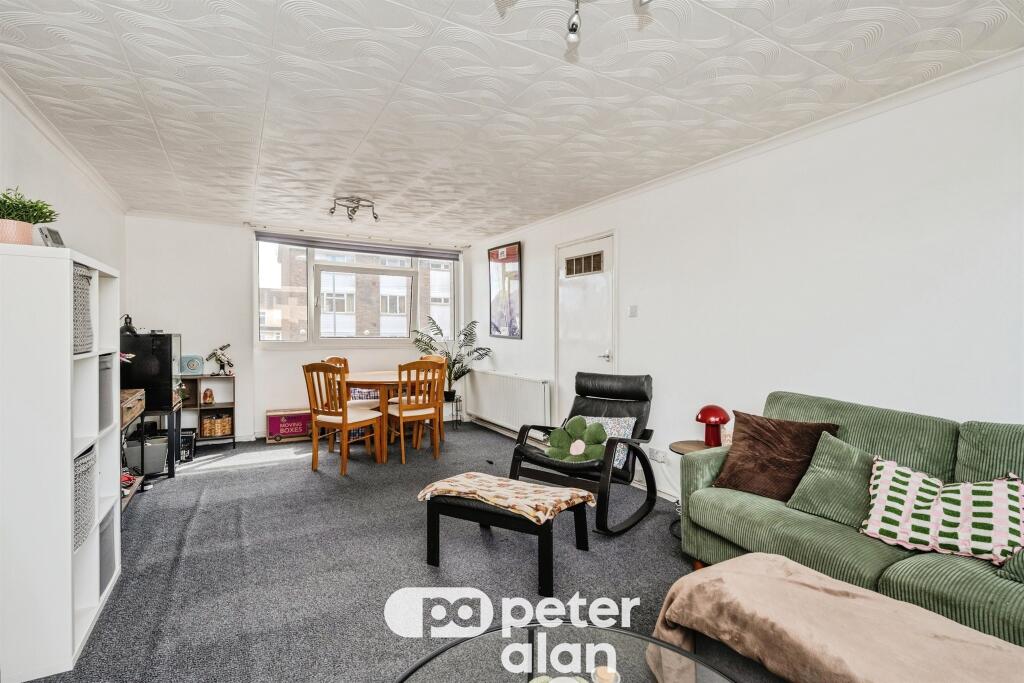 Apartment in Swansea - View 4