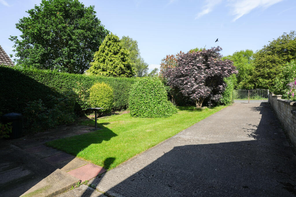 Westgate Carr Road, Pickering, North Yorkshire photo 3