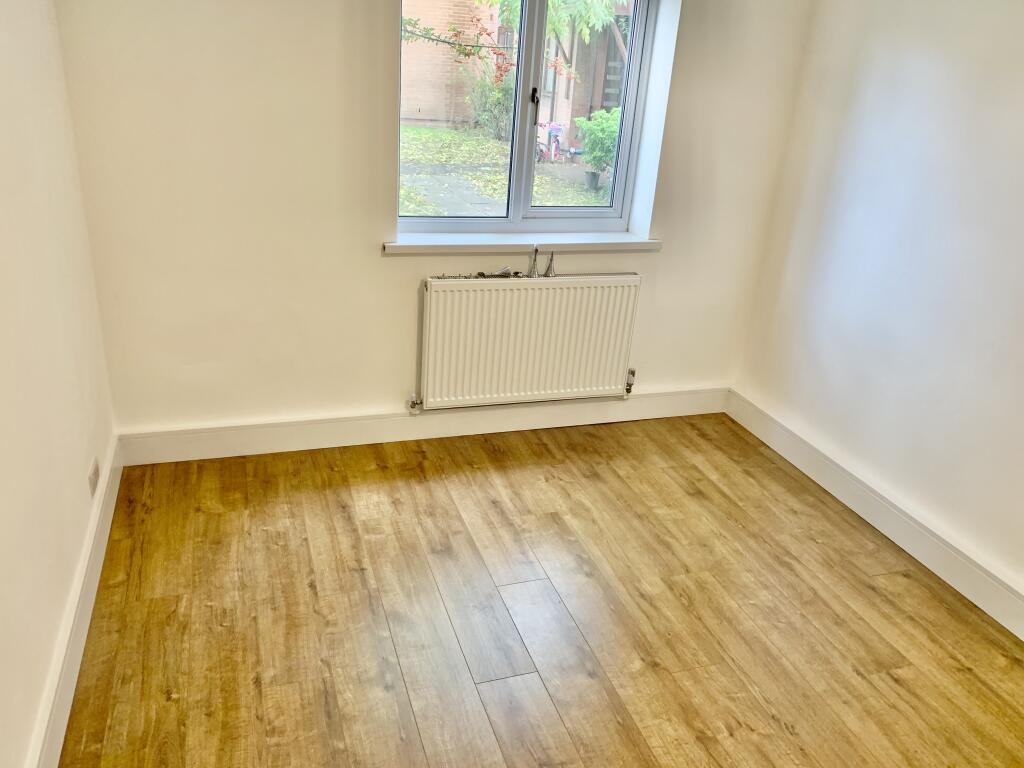 Apartment in Liverpool - View 4