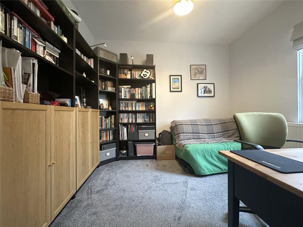 Apartment in Exeter - View 4