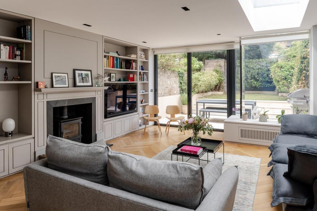 London NW5 photo 4