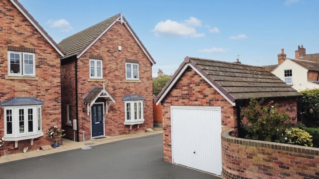 Main image of property: Upper Bar, Newport