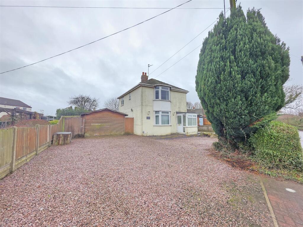 Main image of property: Pipwell Gate, Saracens Head