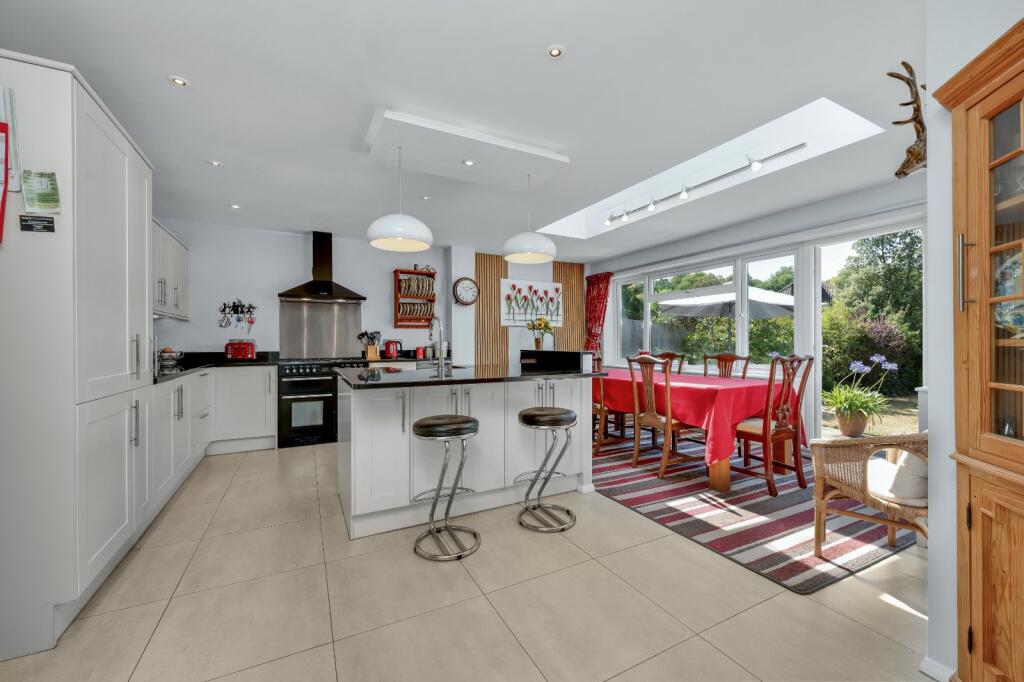 House in Elmbridge, Surrey - View 5