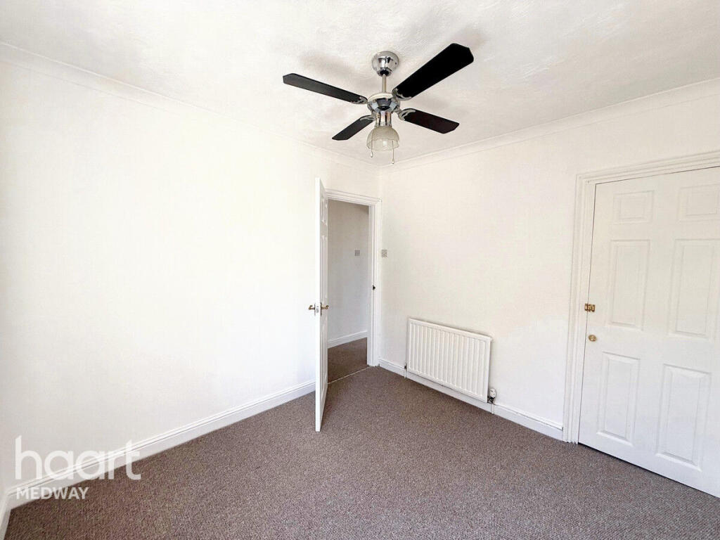 3-bed terraced on Magpie Hall Road, Chatham, £240,000