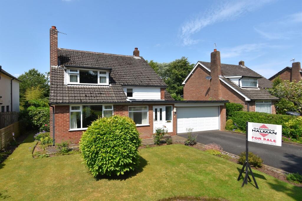 3-bed detached on Wilton Crescent, Alderley Edge, SK9, £725,000