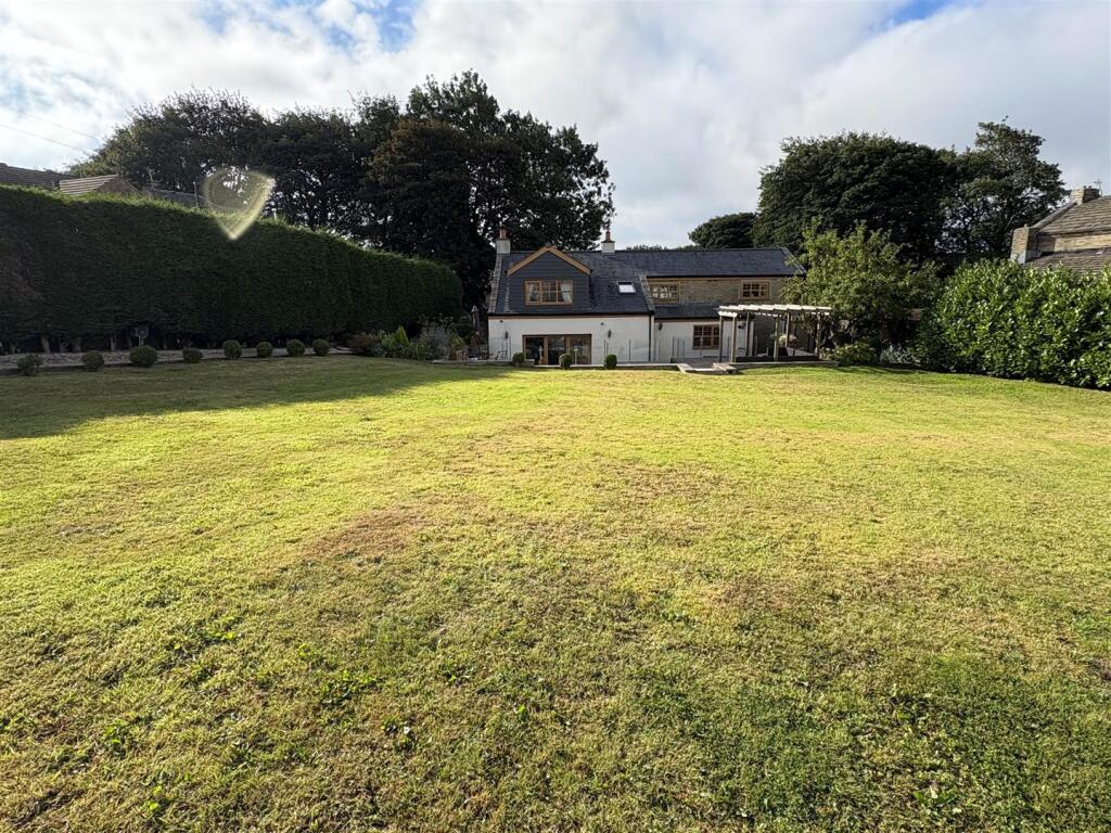 Additional image 38 of New Houses, Back Lyon Street, Queensbury