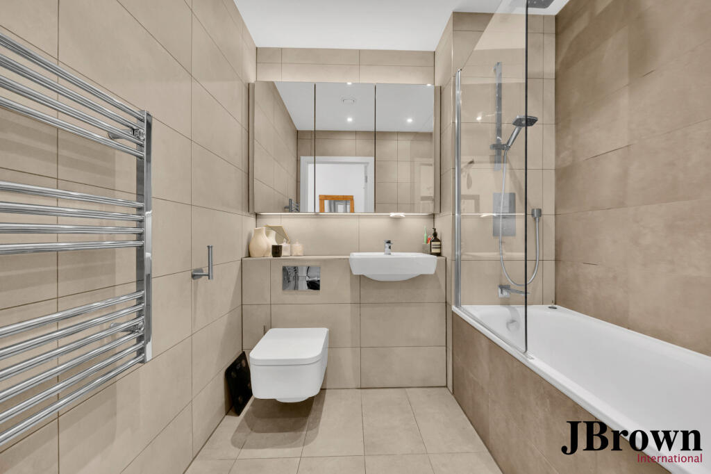 Apartment in London, Lock No19, Bow - More