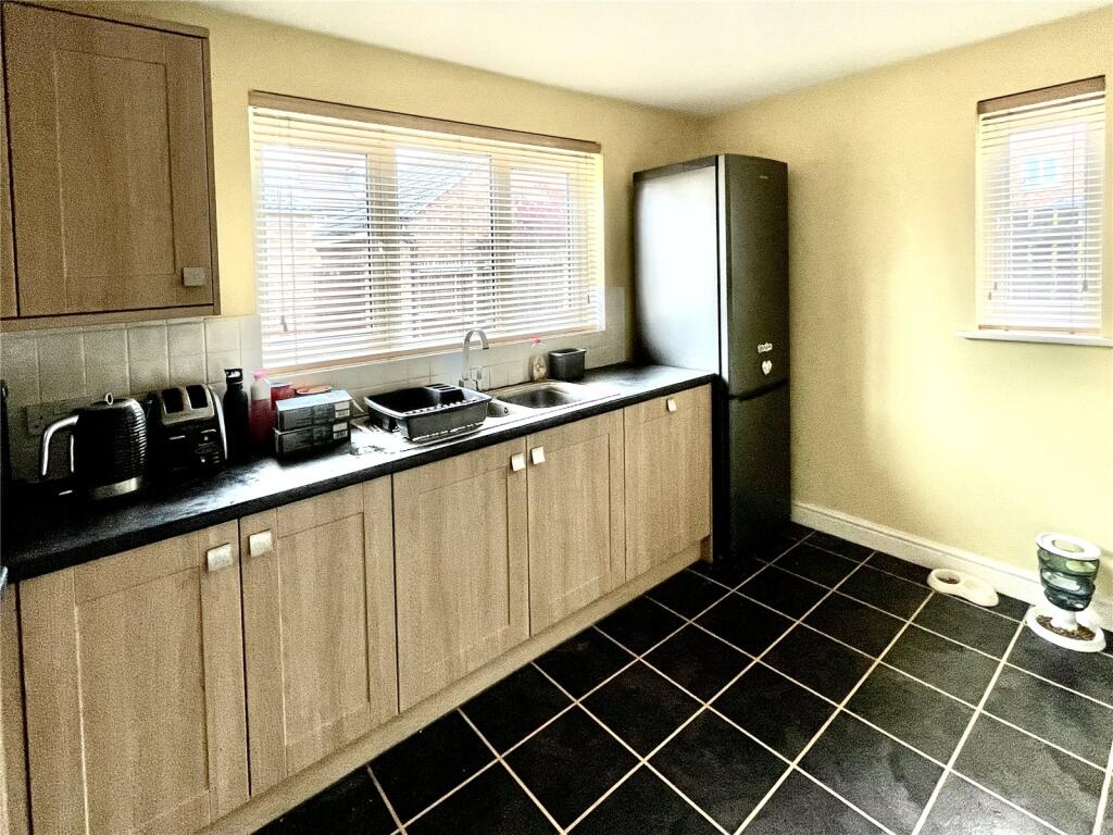 House in Barnsley, South Yorkshire - View 4