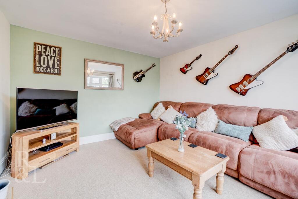 House in Nottingham - View 5