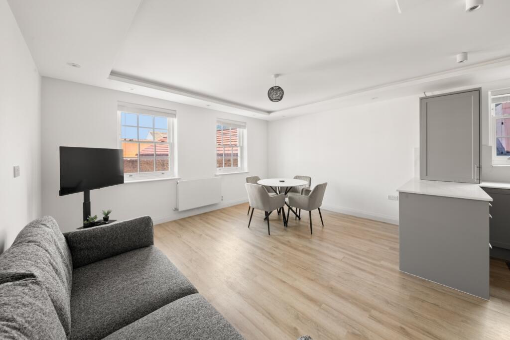 Main image of property: Uxbridge Road, Hanwell, W7