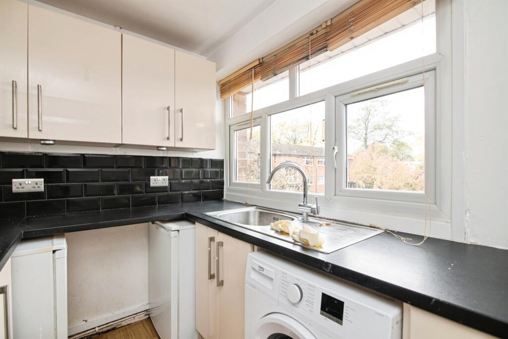 Additional image 3 of Limberlost Close, Birmingham