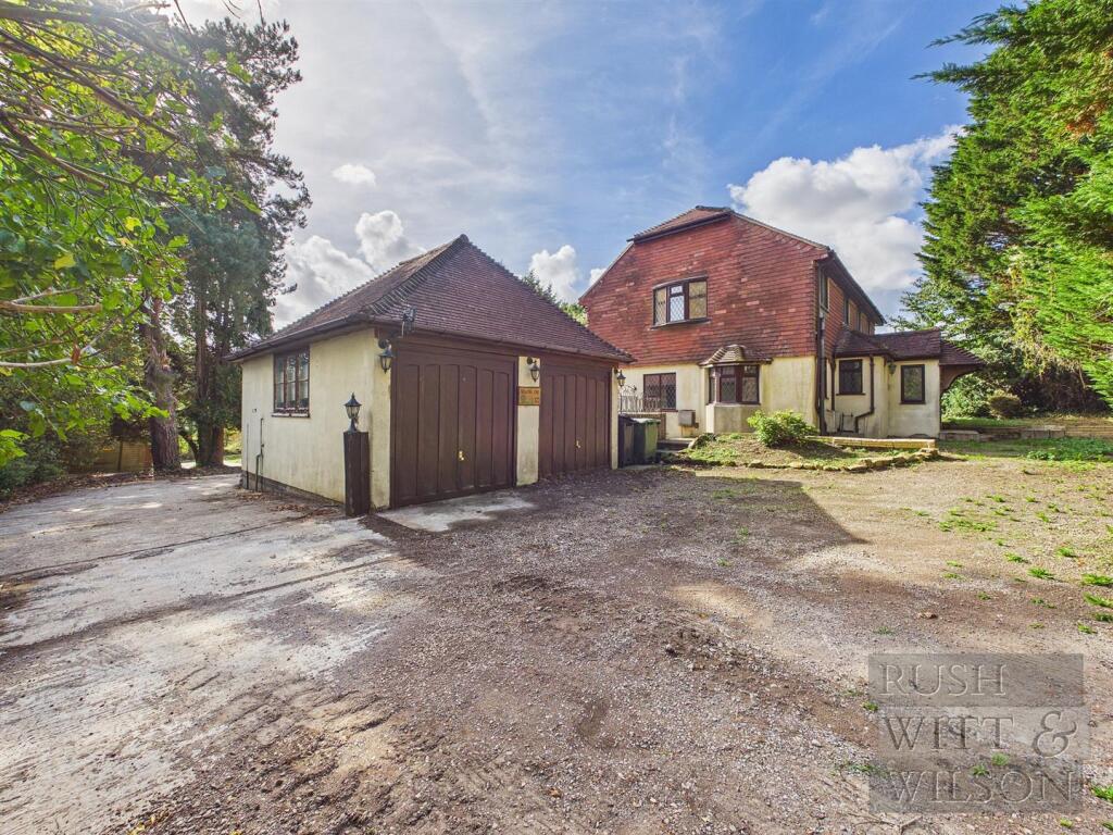 3-bed detached on Westfield Lane, St. Leonards-On-Sea, £799,000
