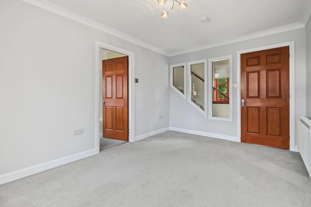 House in Kilmarnock, South Ayrshire - More
