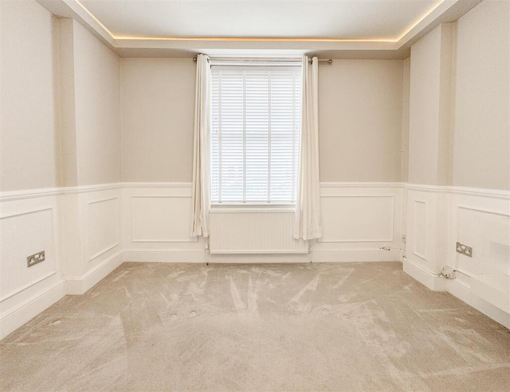Apartment in Tonbridge - View 2