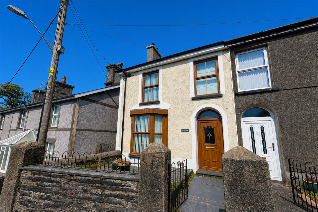 Main image of property: Minffordd, Penrhyndeudraeth