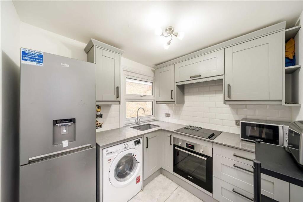 Apartment in London - View 3