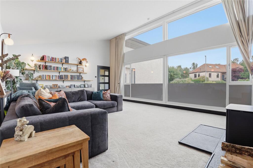 House in Larbert, Falkirk - View 5