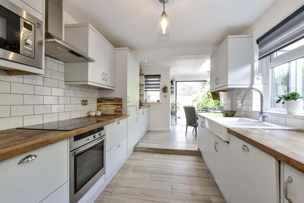 Park Road, Rickmansworth, WD3 - View 3