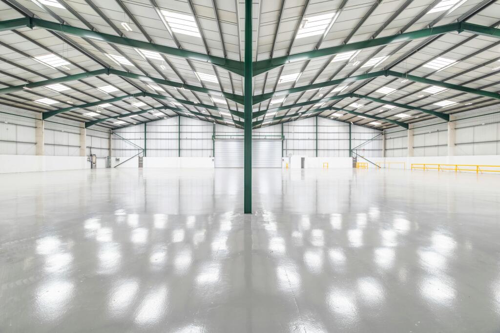 Unit C Laporte Way - Luton-137.jpg